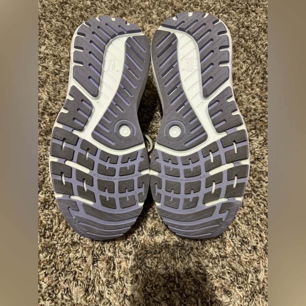 Brooks Ariel GTS Women’s 8.5 Wide D Gray Stability Running Shoes - Picture 8 of 10